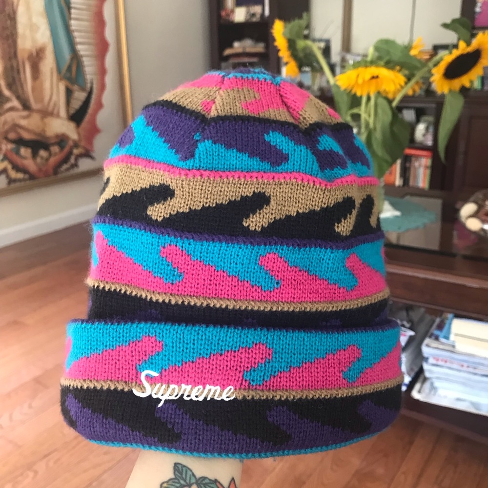 SUPREME BEANIE